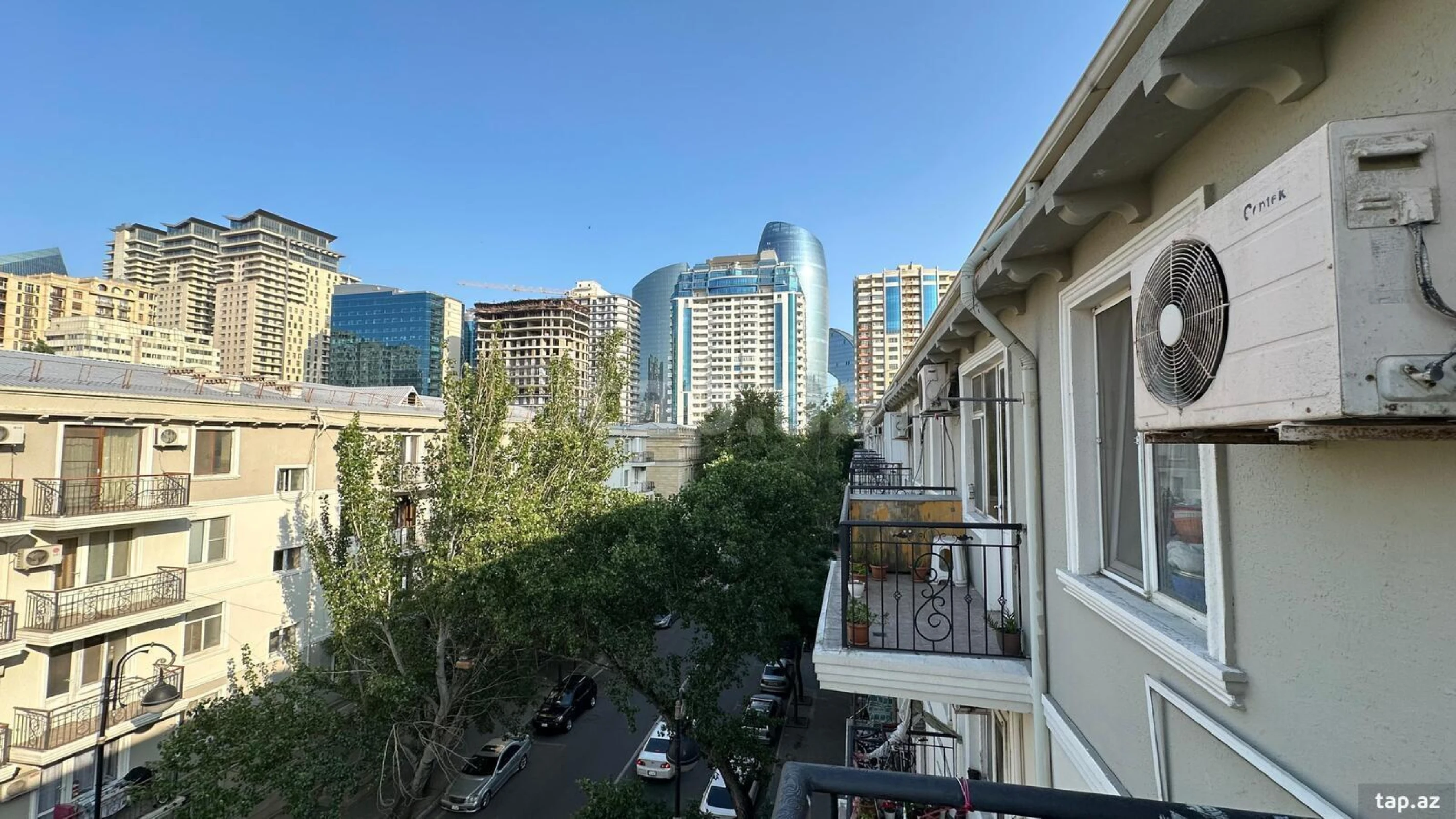 Satılır 2 otaqlı mənzil 45 m²