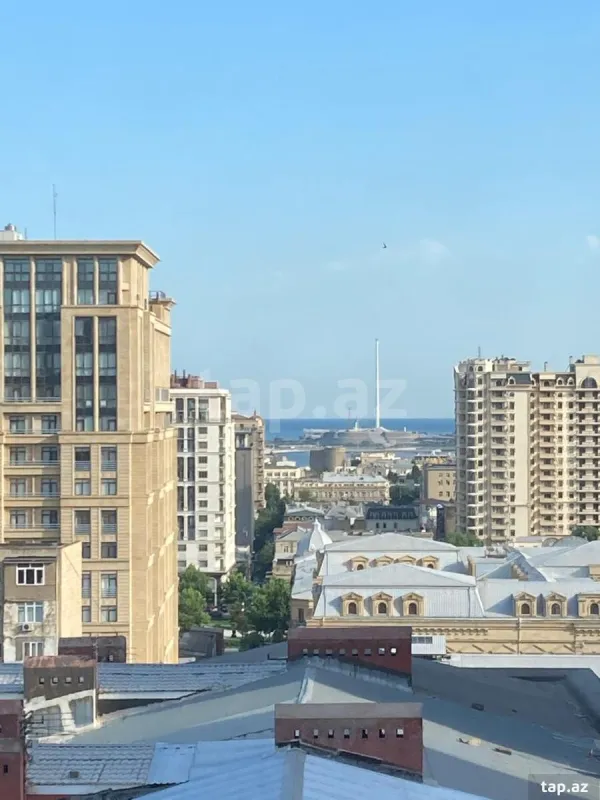 Kirayə verilir 3 otaqlı yeni tikili 140 m²