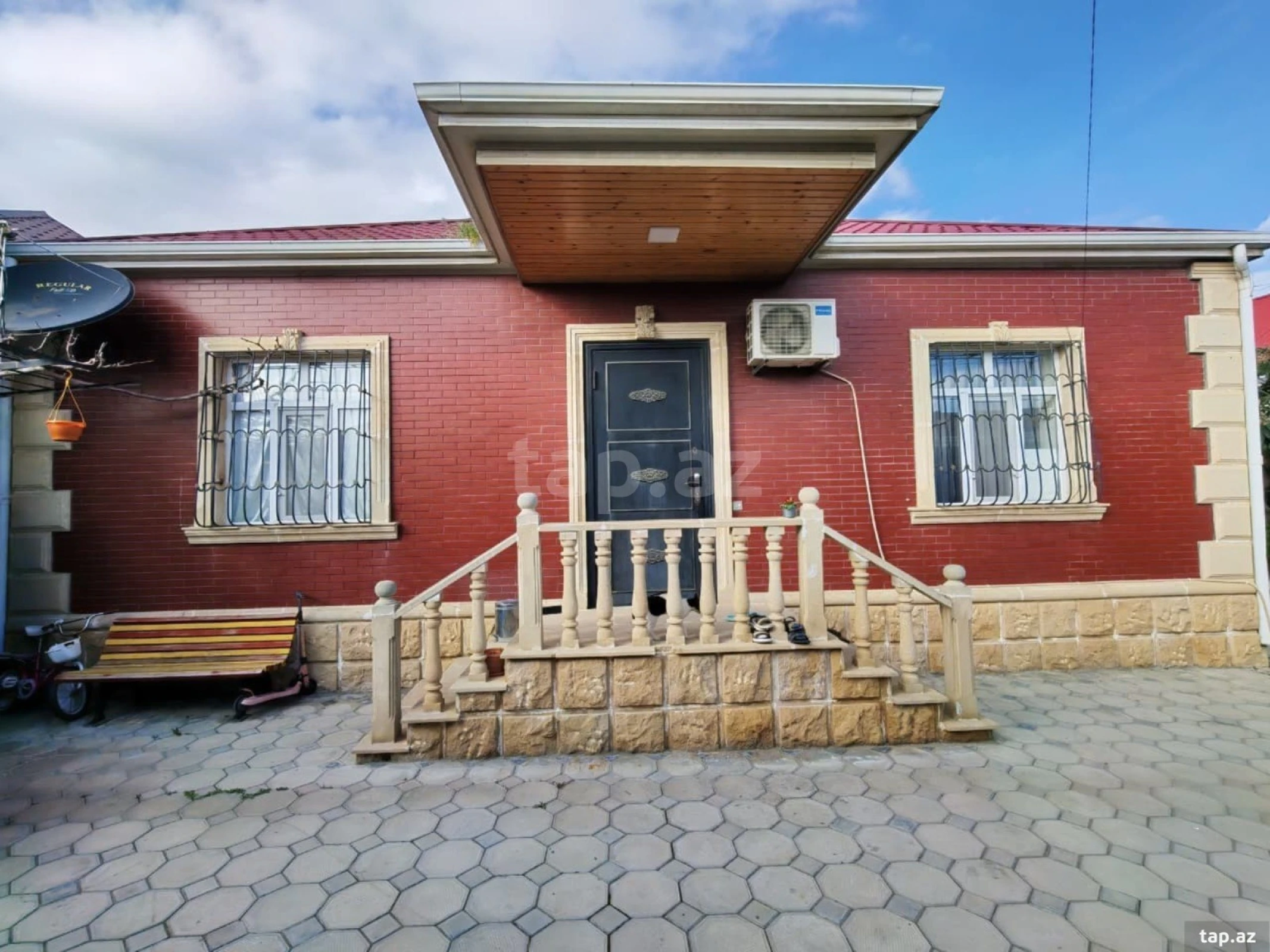 Satılır 2 otaqlı həyət evi 110 m²