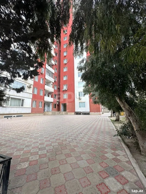 Satılır 4 otaqlı yeni tikili 153 m²