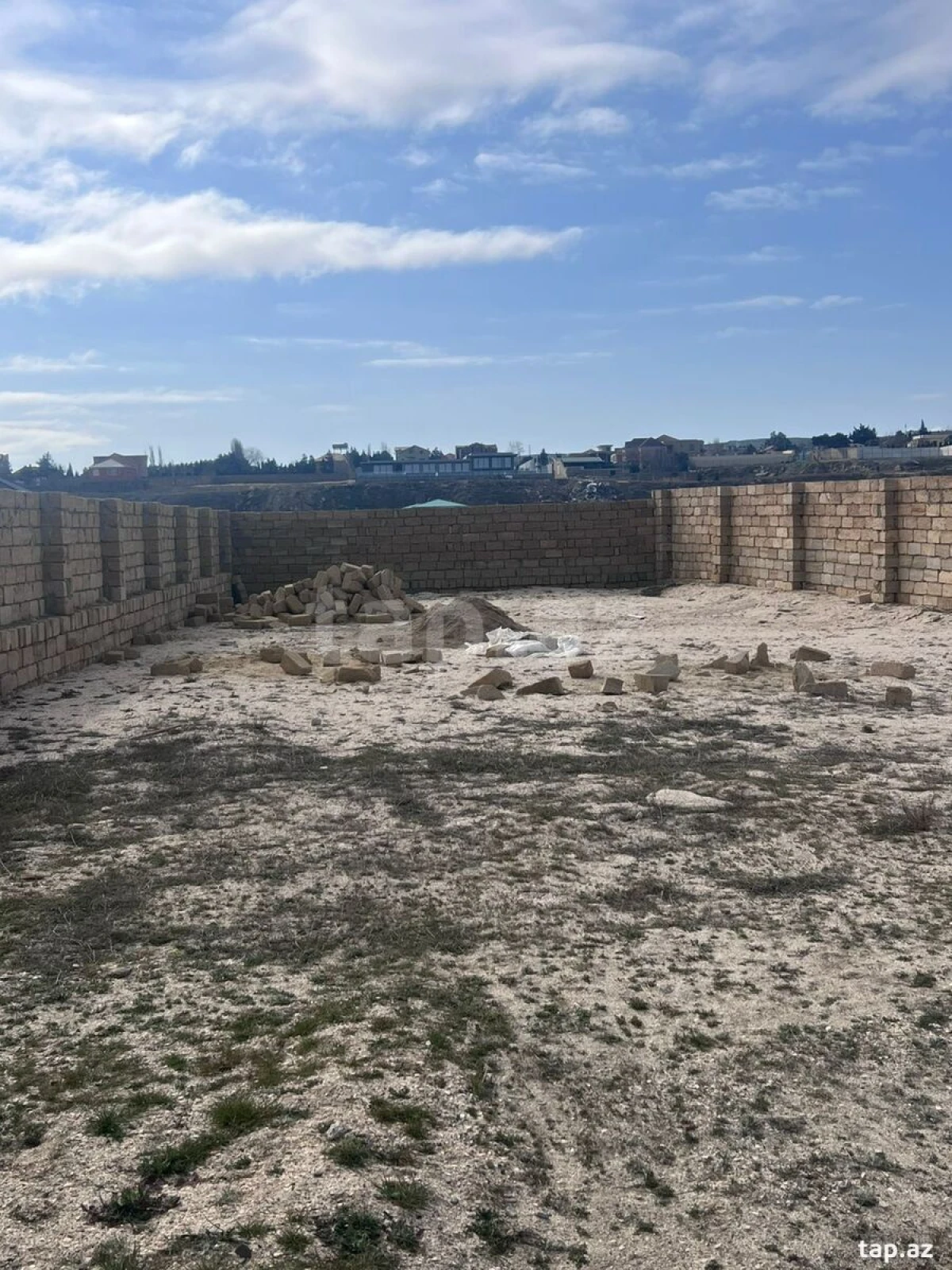 Satılır torpaq sahəsi