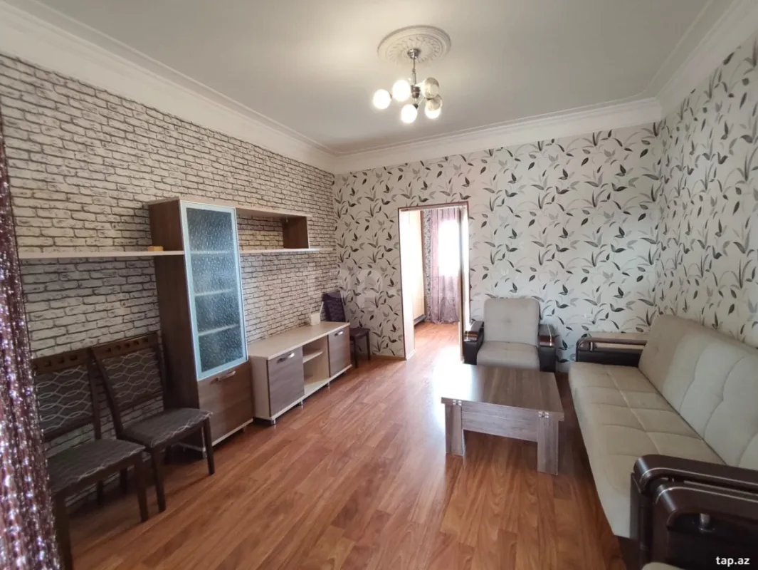 Kirayə verilir 2 otaqlı mənzil 45 m²