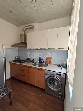Kirayə verilir 2 otaqlı mənzil 45 m²