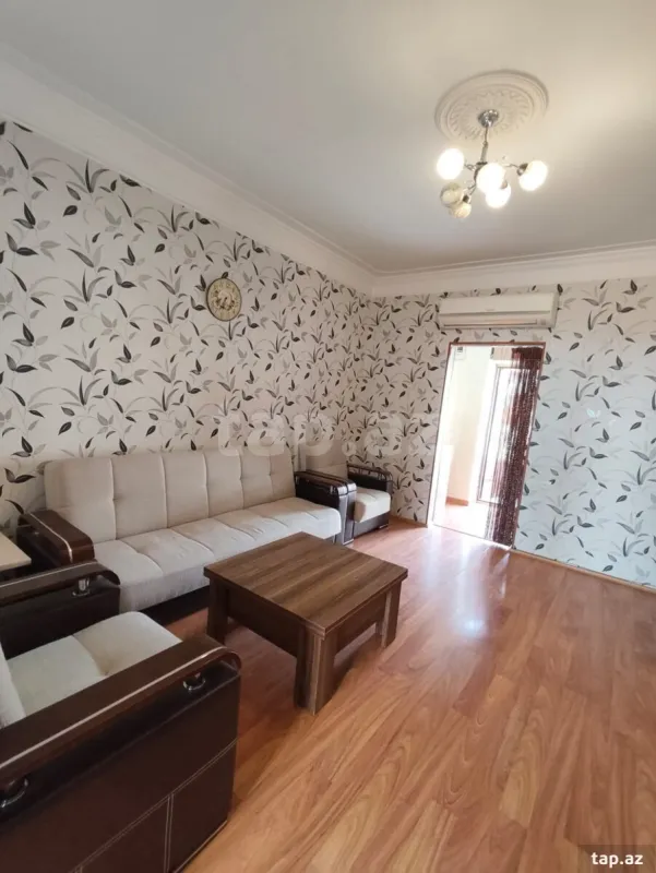 Kirayə verilir 2 otaqlı mənzil 45 m²