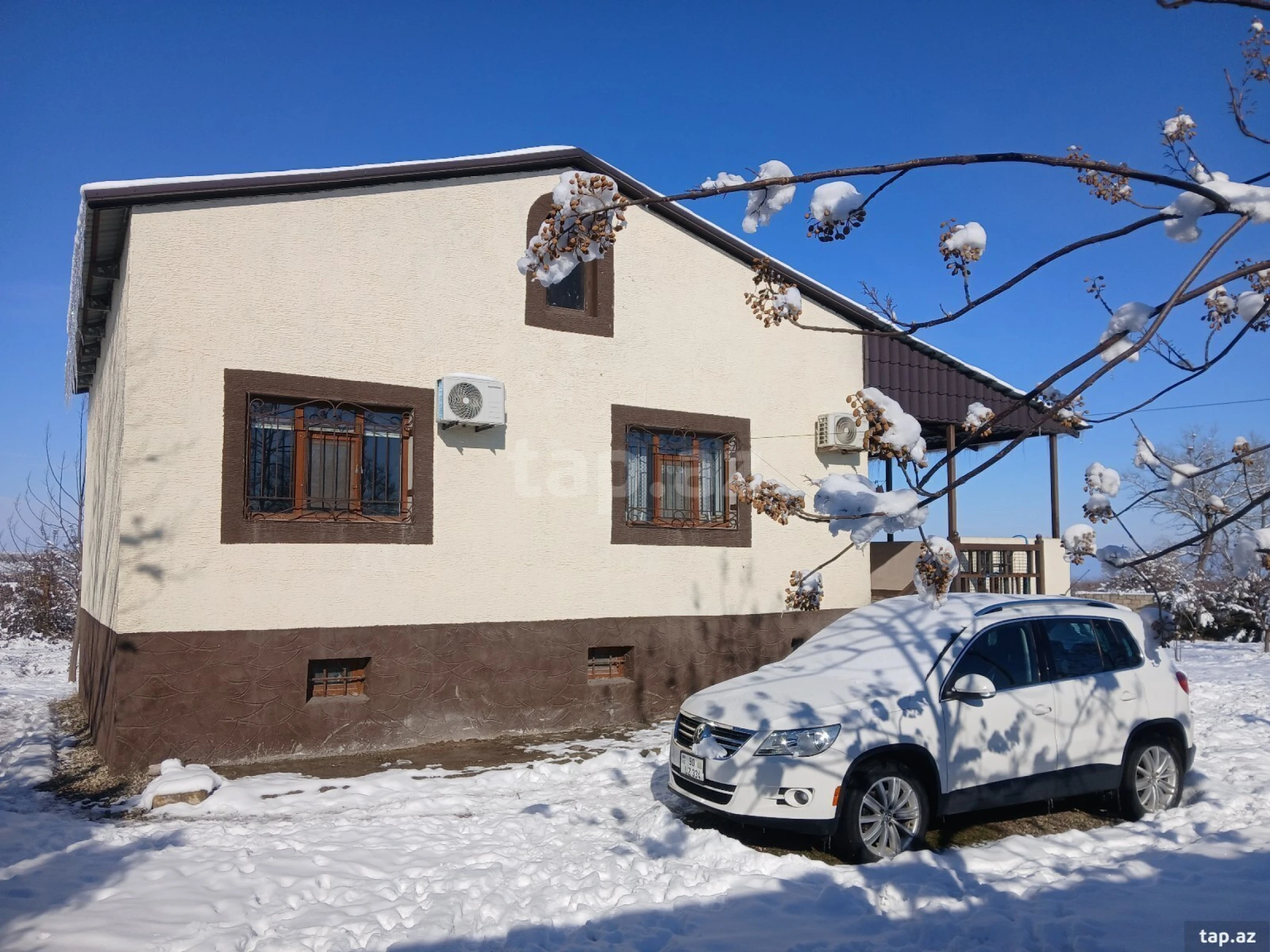 Satılır 3 otaqlı həyət evi 200 m²