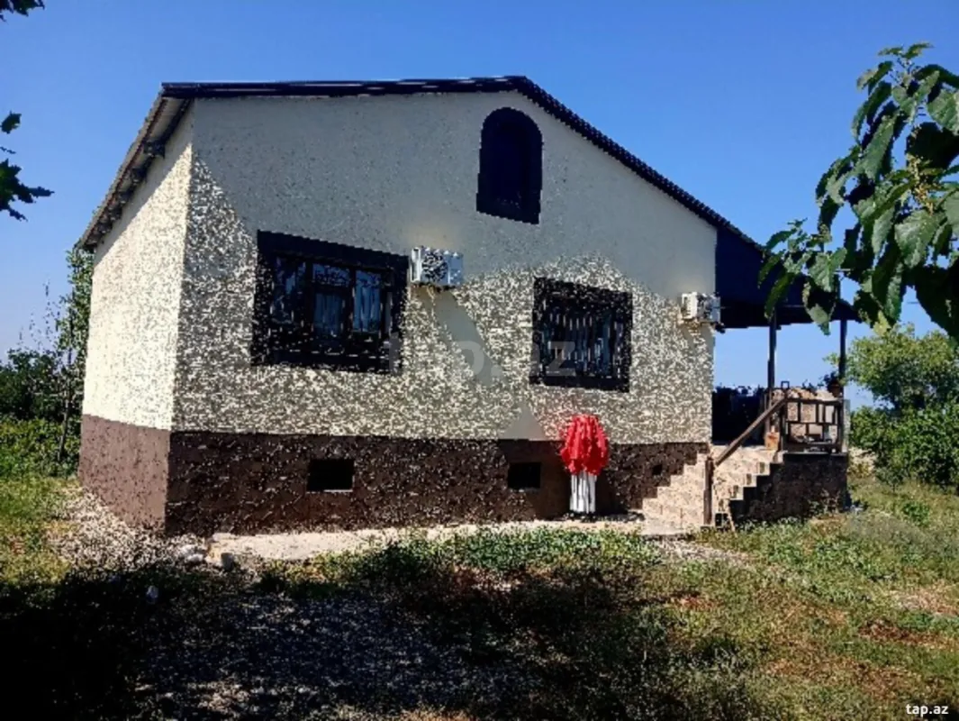 Satılır 3 otaqlı həyət evi 200 m²