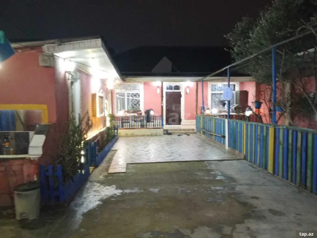 Kirayə verilir 5 otaqlı həyət evi 160 m²