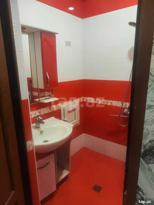 Kirayə verilir 2 otaqlı yeni tikili 55 m²