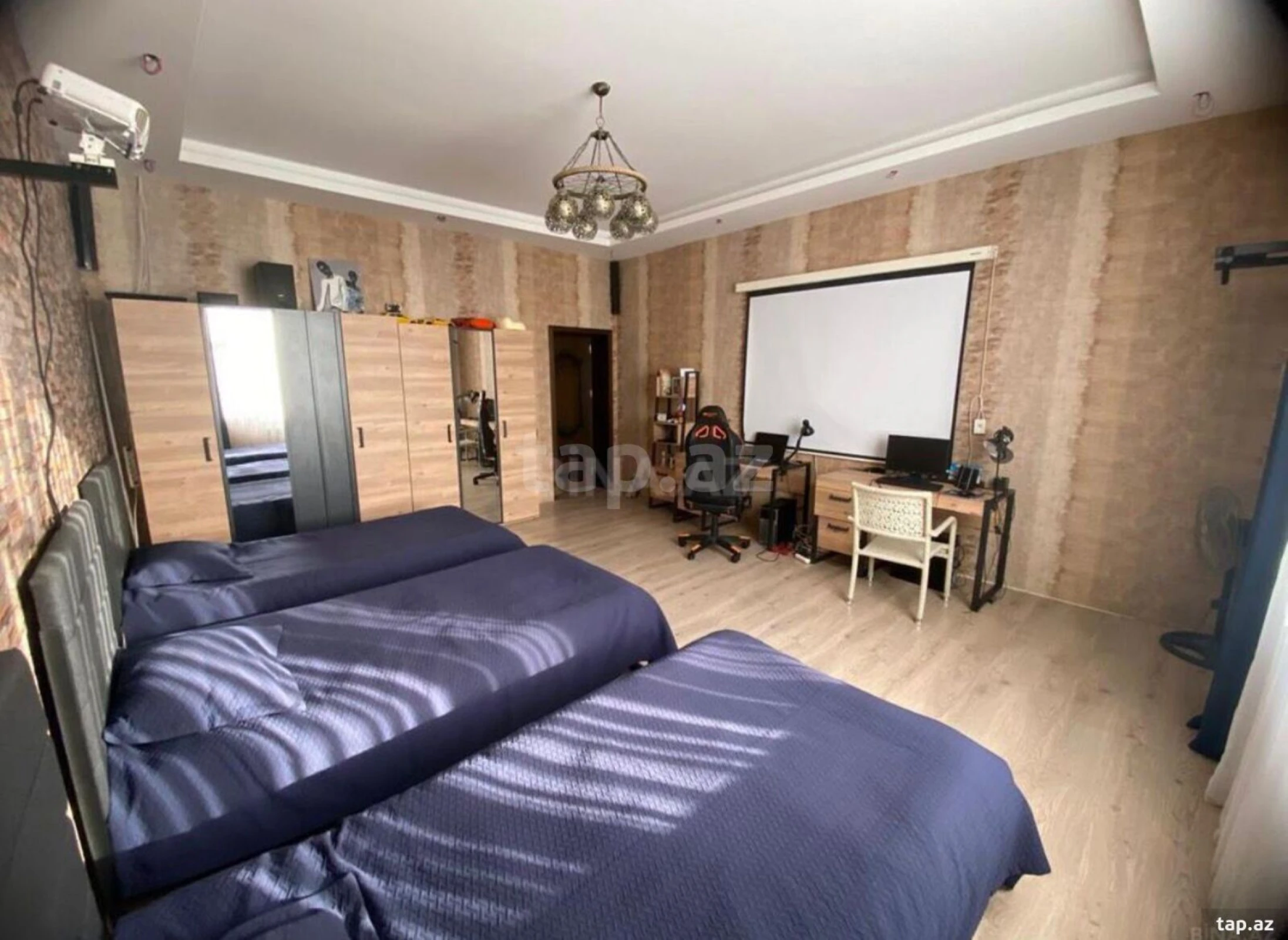 Satılır 7 otaqlı həyət evi 250 m²