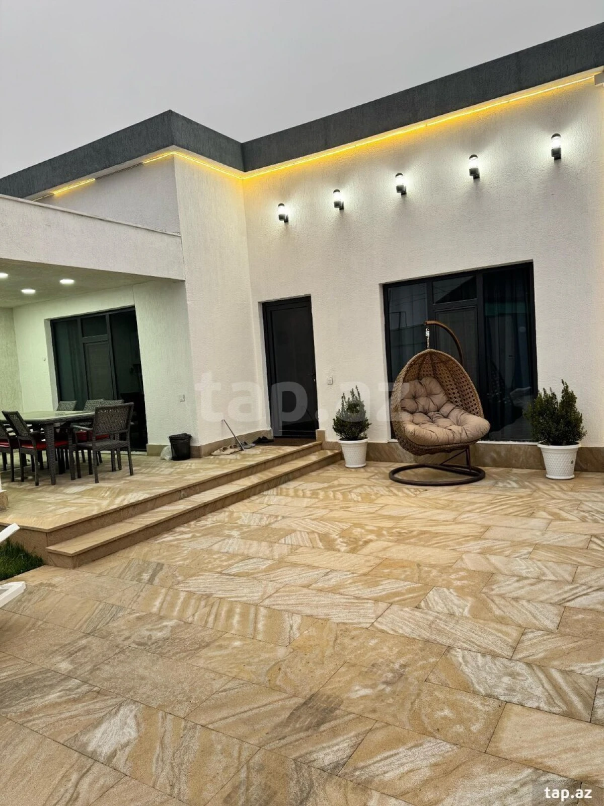 Kirayə verilir 4 otaqlı həyət evi 250 m²