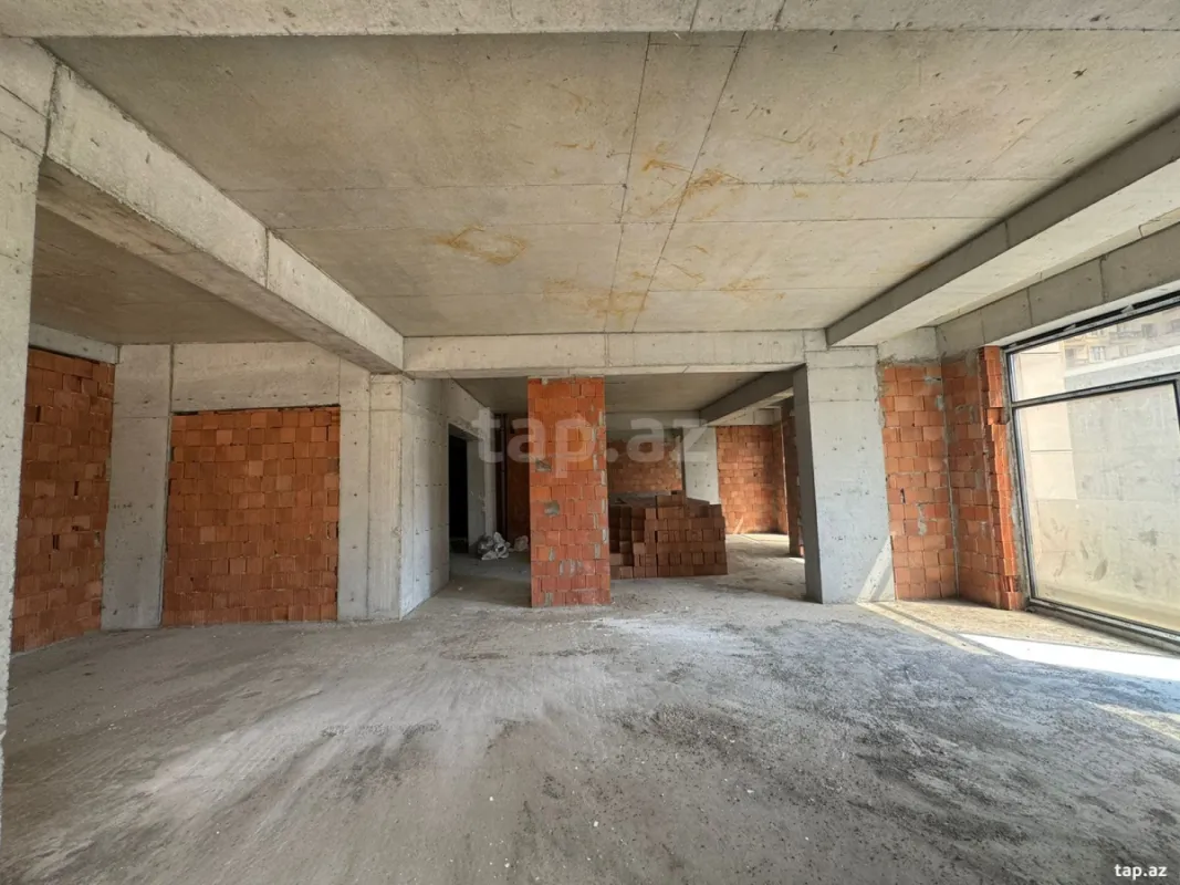 Satılır 3 otaqlı yeni tikili 118.5 m²