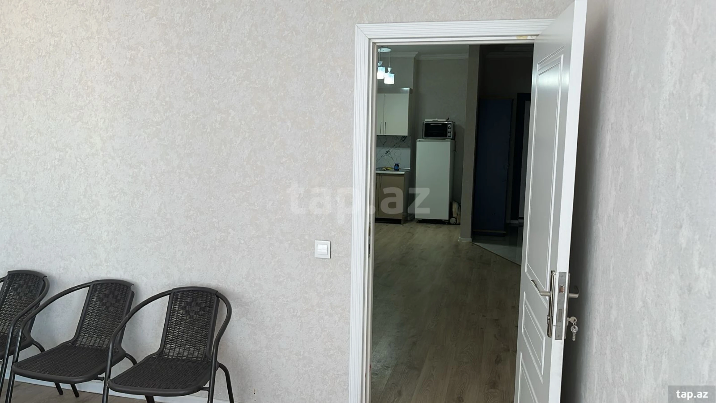 Kirayə verilir 3 otaqlı yeni tikili 80 m²