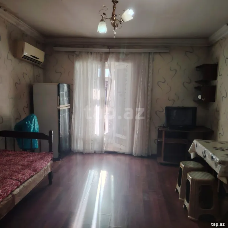 Kirayə verilir 1 otaqlı mənzil 28 m²