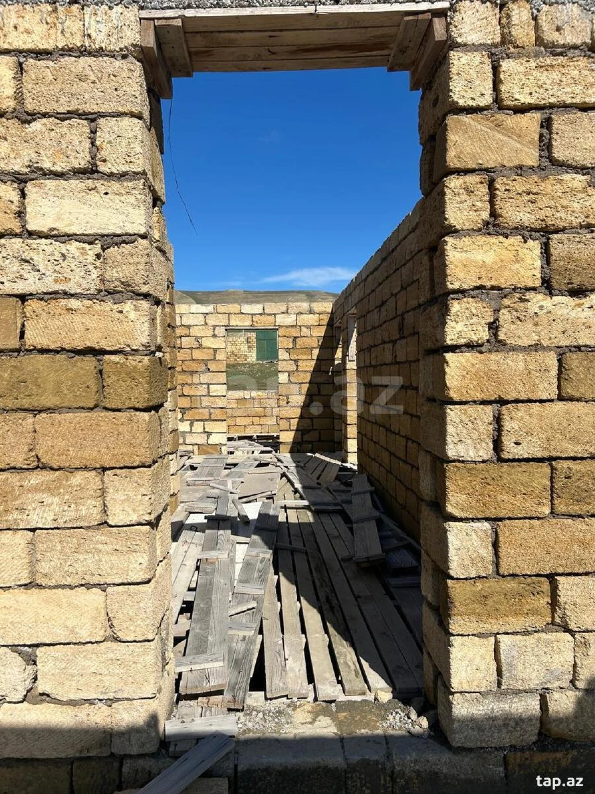 Satılır 7 otaqlı həyət evi 400 m²