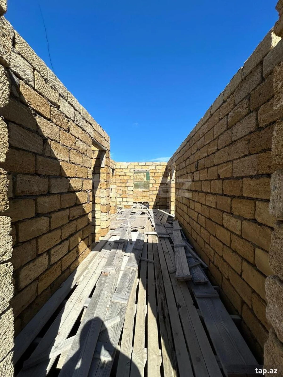 Satılır 7 otaqlı həyət evi 400 m²