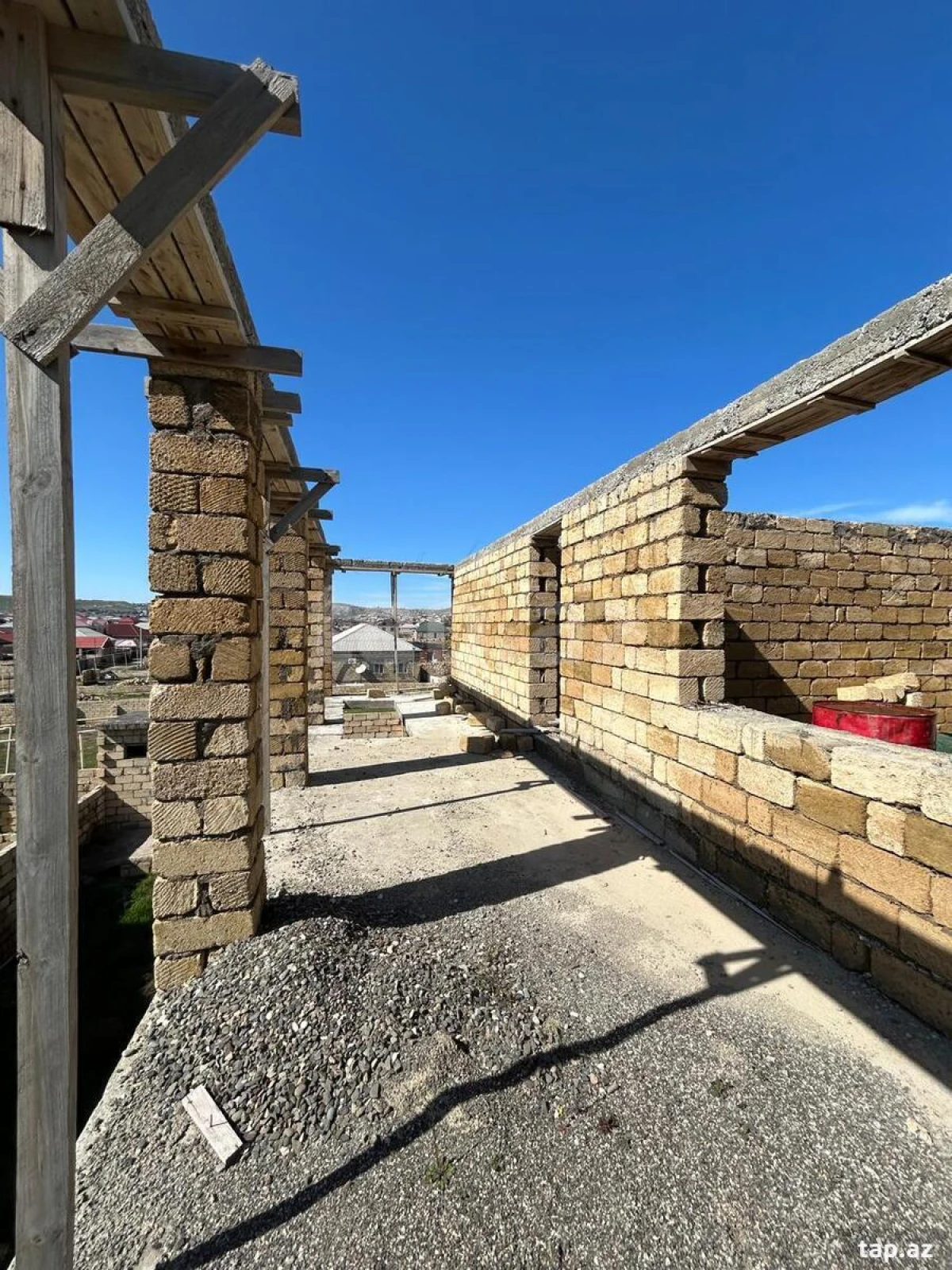 Satılır 7 otaqlı həyət evi 400 m²