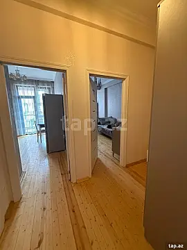 Kirayə verilir 2 otaqlı yeni tikili 80 m²