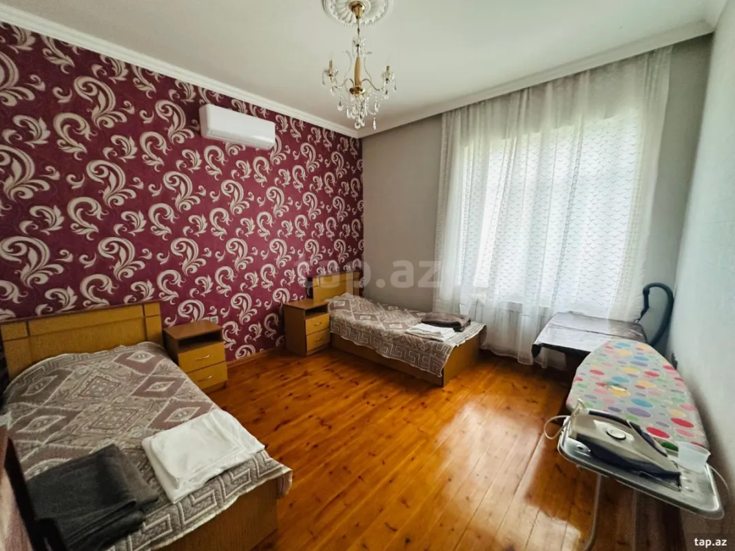 Satılır 6 otaqlı həyət evi 200 m²