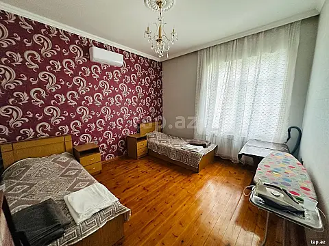 Satılır 6 otaqlı həyət evi 200 m²
