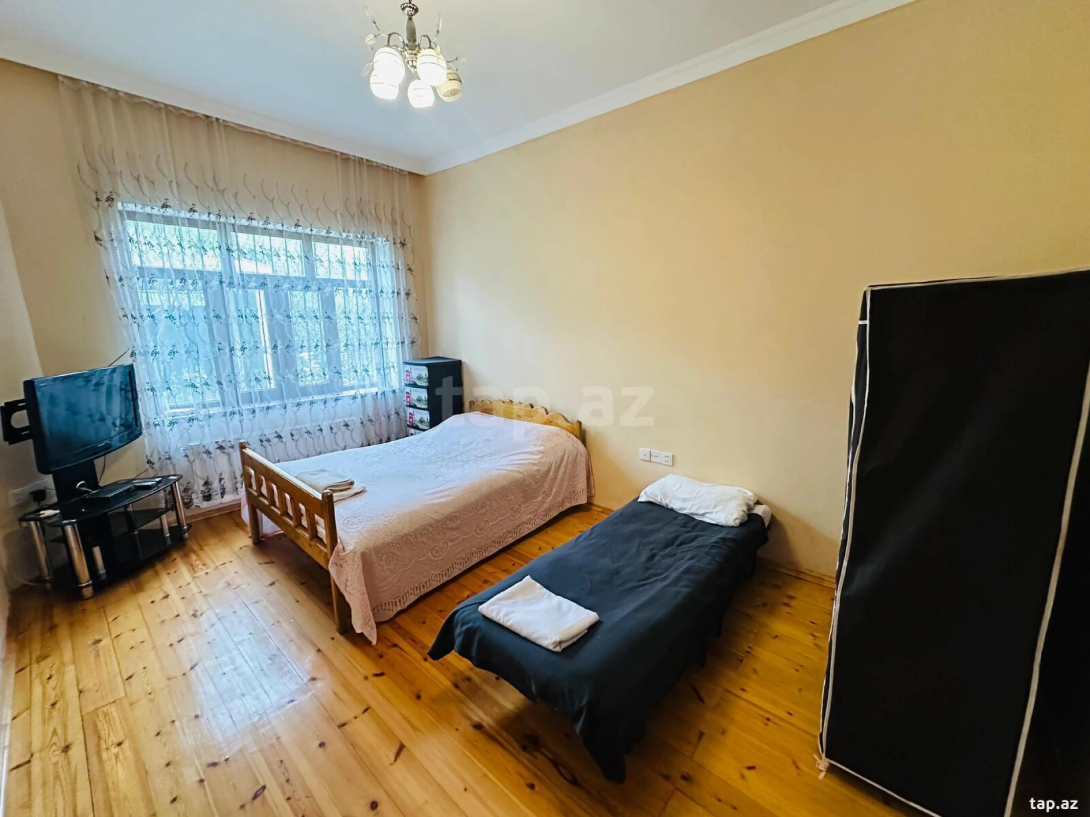 Satılır 6 otaqlı həyət evi 200 m²