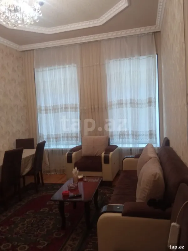 Kirayə verilir 2 otaqlı mənzil 60 m²