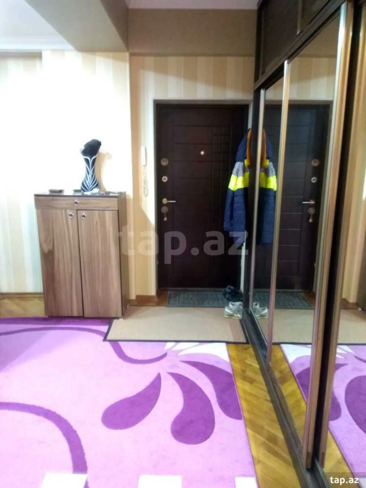 Kirayə verilir 2 otaqlı yeni tikili 78 m²