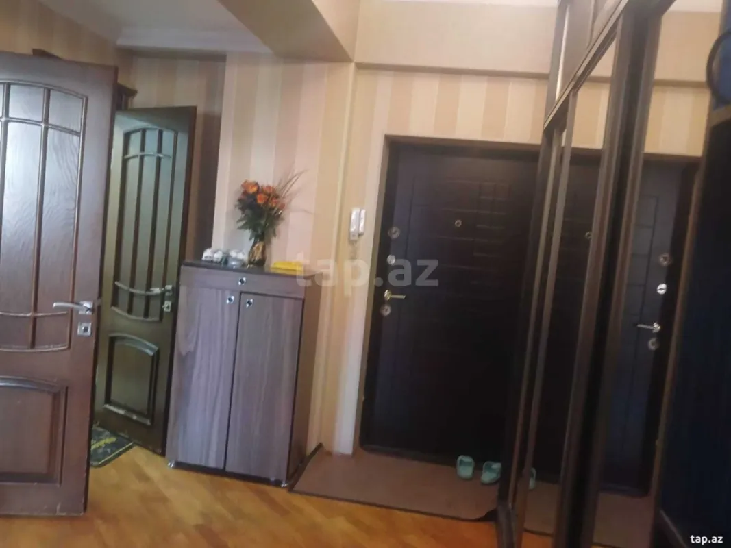 Kirayə verilir 2 otaqlı yeni tikili 78 m²