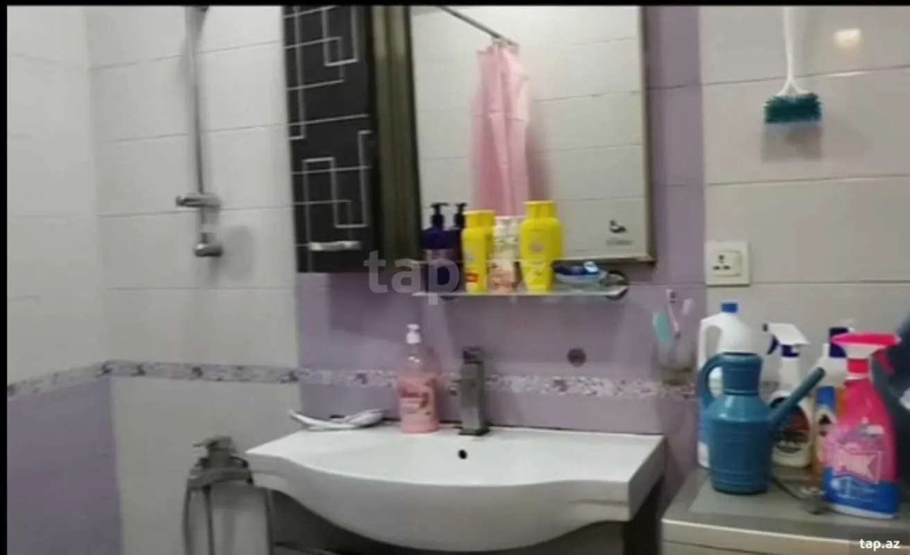 Kirayə verilir 2 otaqlı yeni tikili 78 m²