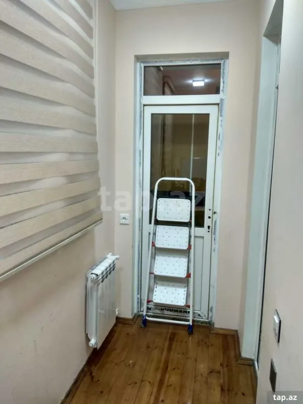 Kirayə verilir 2 otaqlı yeni tikili 78 m²