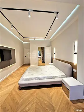 Kirayə verilir 3 otaqlı yeni tikili 180 m²