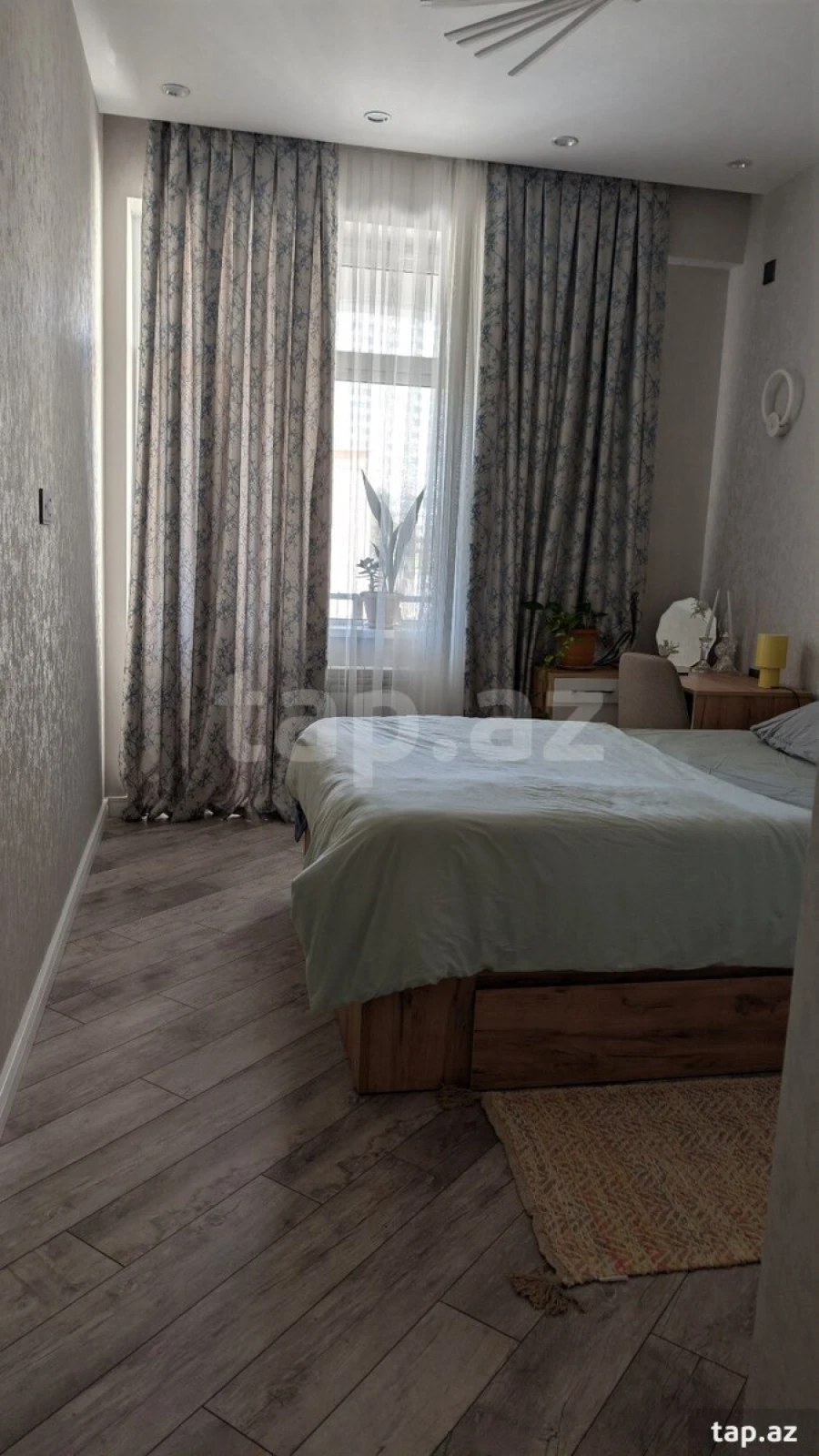 Satılır 3 otaqlı yeni tikili 84 m²