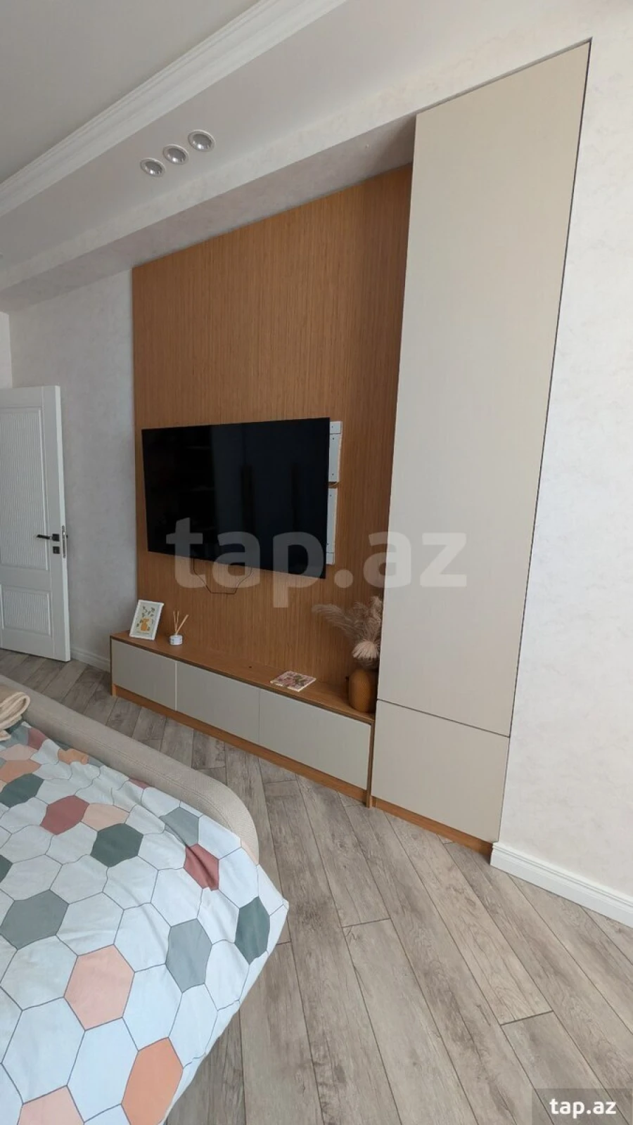 Satılır 3 otaqlı yeni tikili 84 m²
