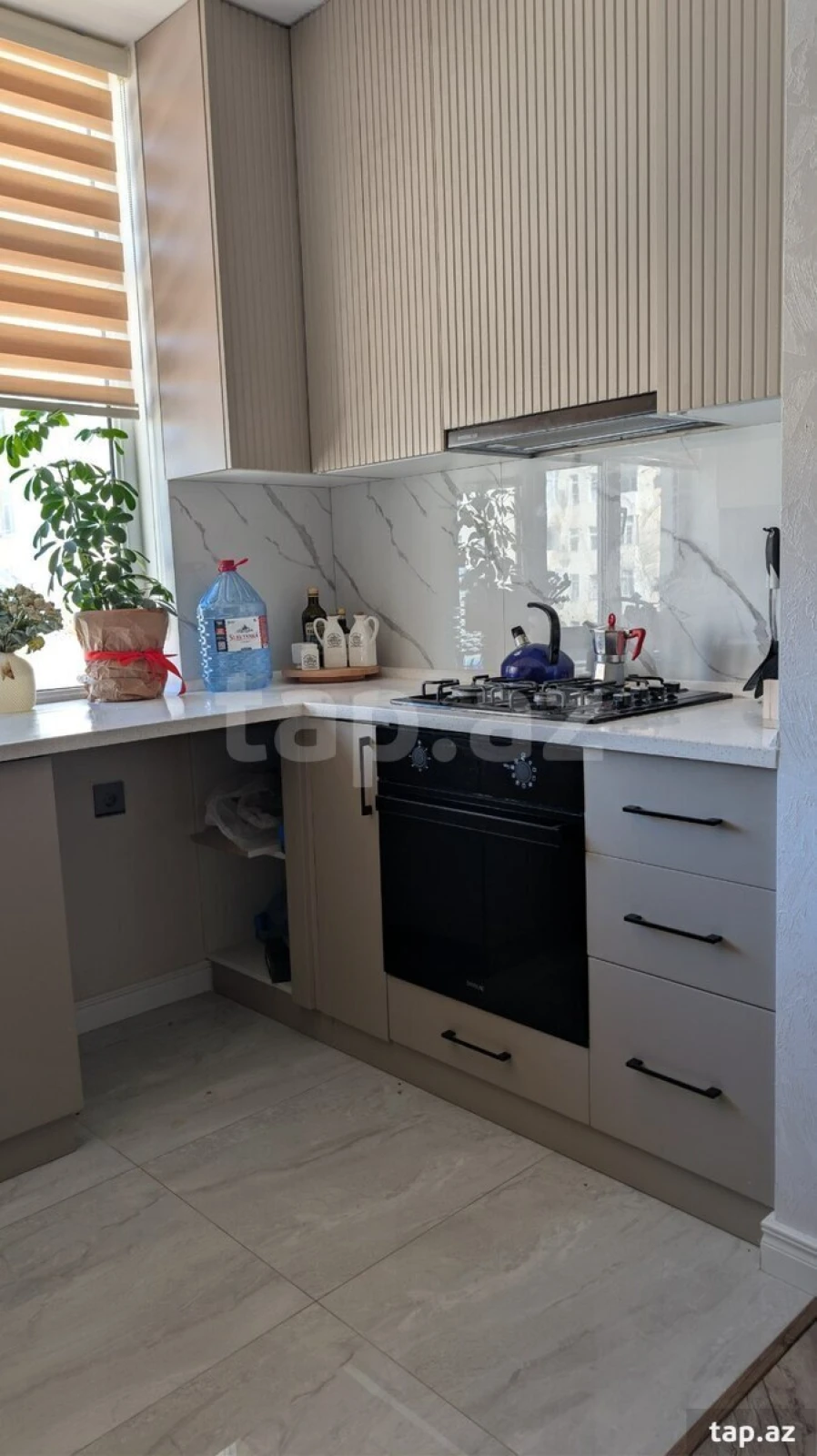 Satılır 3 otaqlı yeni tikili 84 m²