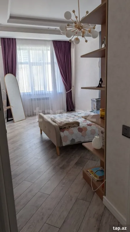 Satılır 3 otaqlı yeni tikili 84 m²