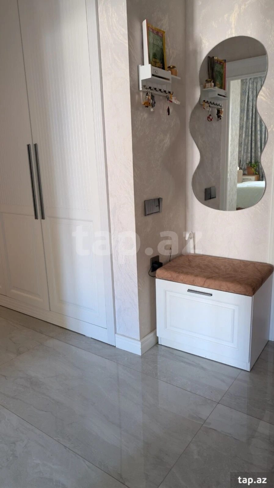 Satılır 3 otaqlı yeni tikili 84 m²