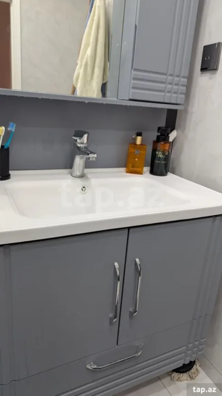 Satılır 3 otaqlı yeni tikili 84 m²