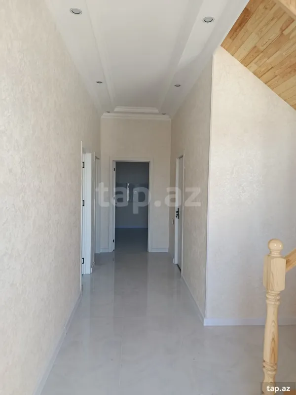 Satılır 5 otaqlı həyət evi 160 m²