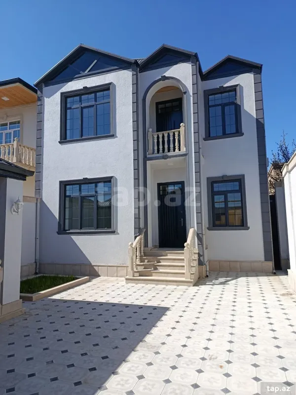 Satılır 5 otaqlı həyət evi 160 m²