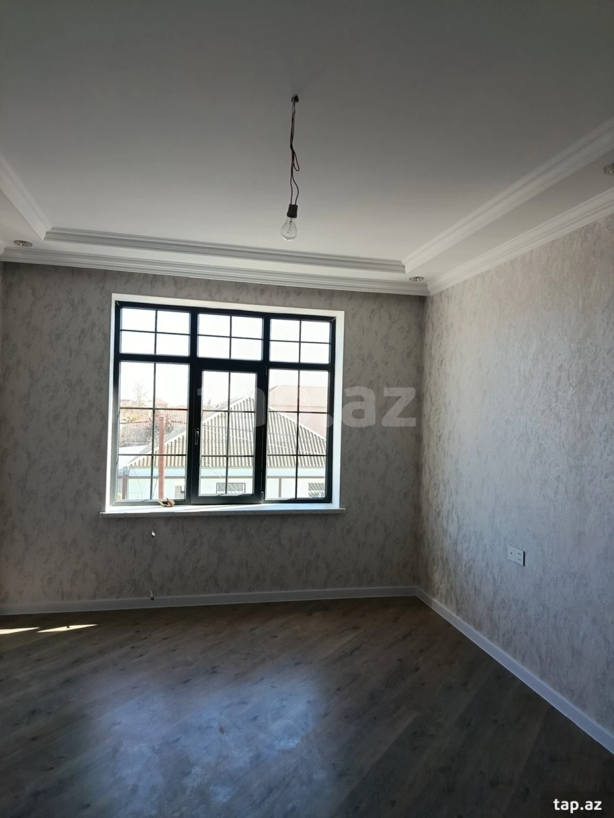 Satılır 5 otaqlı həyət evi 160 m²