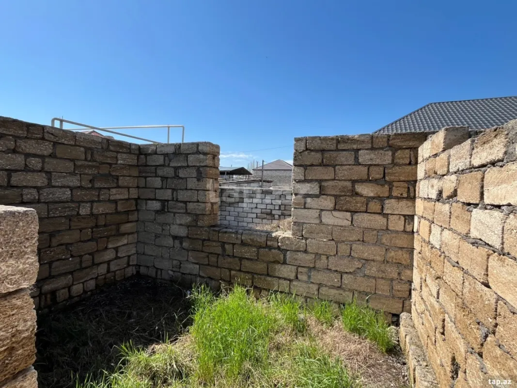 Satılır 6 otaqlı həyət evi 120 m²