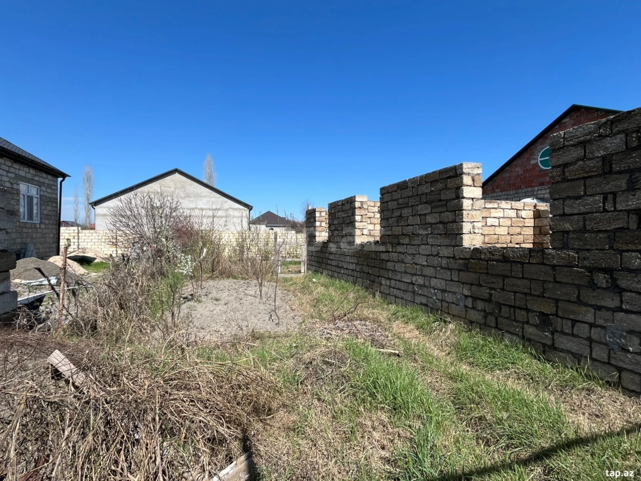 Satılır 6 otaqlı həyət evi 120 m²