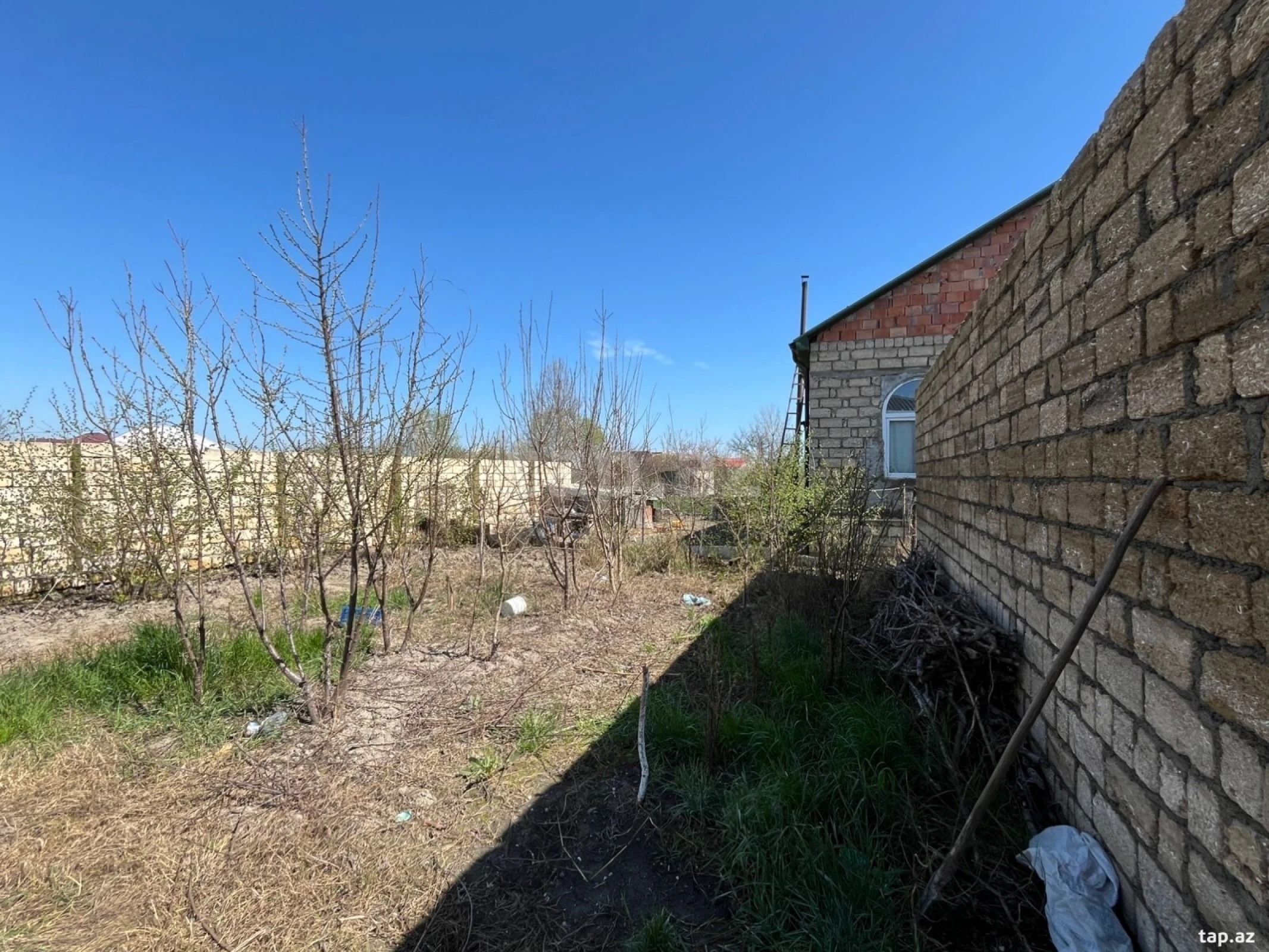 Satılır 6 otaqlı həyət evi 120 m²