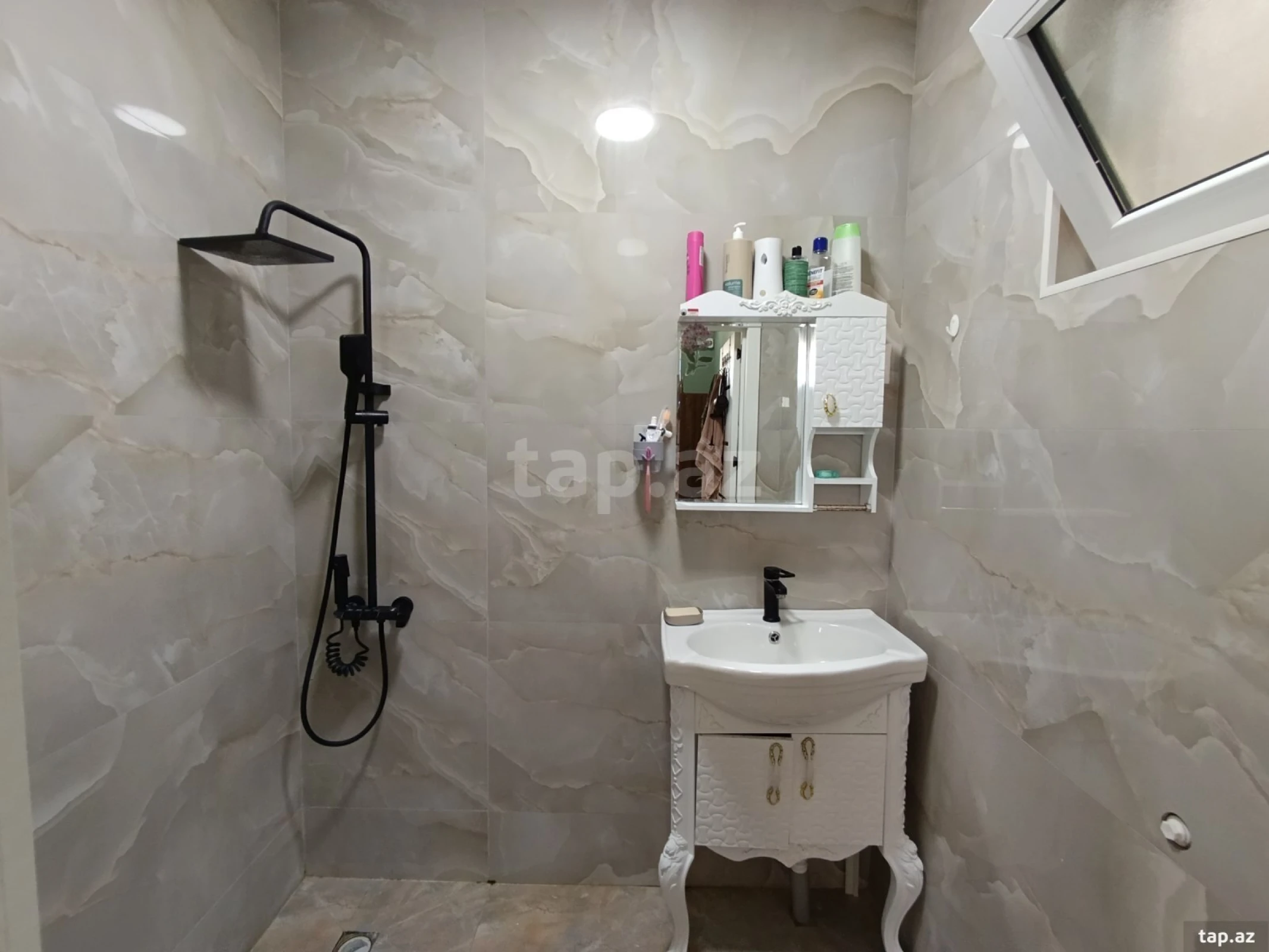 Satılır 2 otaqlı həyət evi 45 m²