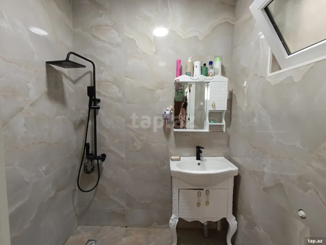 Satılır 2 otaqlı həyət evi 45 m²