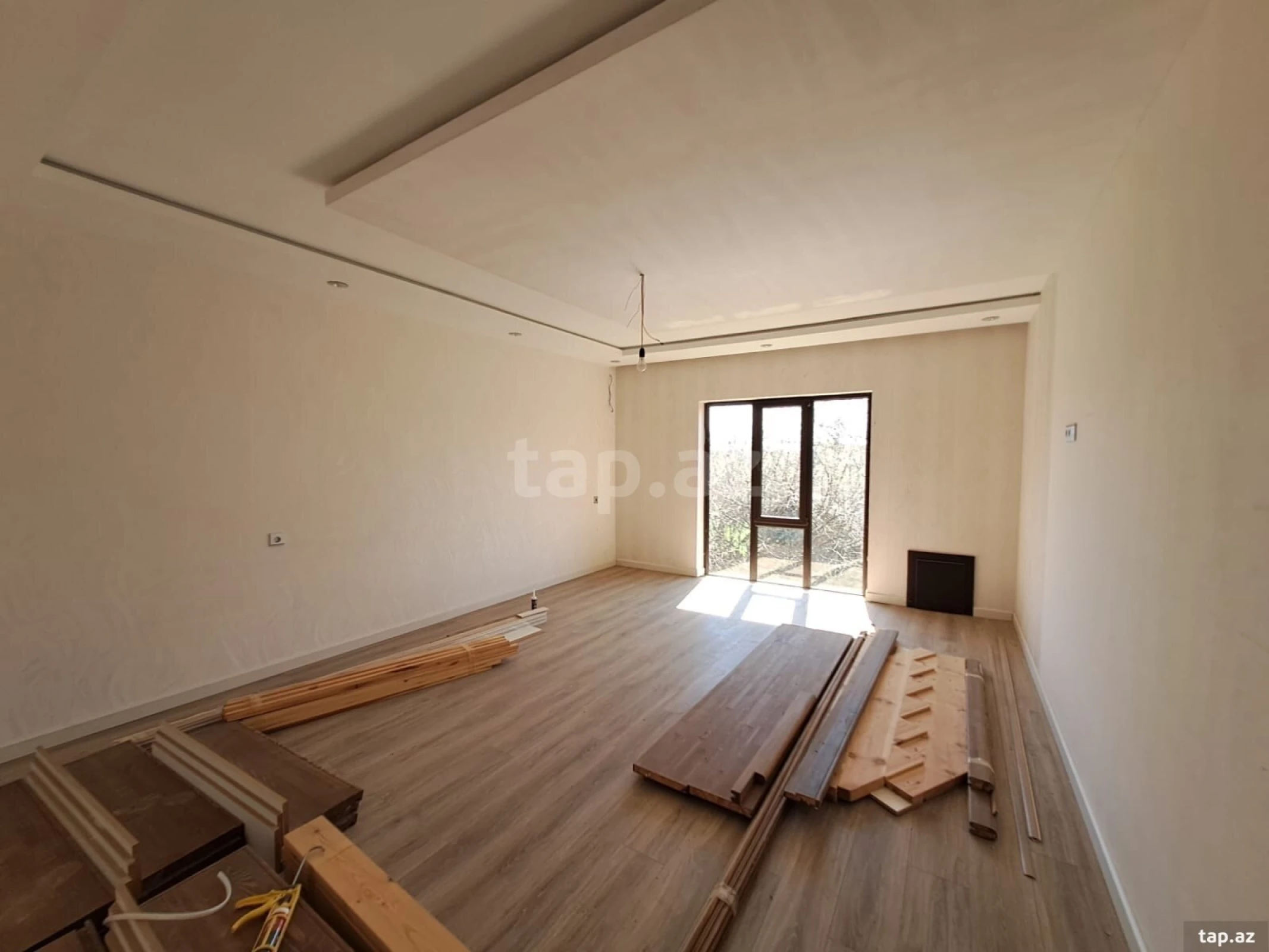 Satılır 6 otaqlı həyət evi 150 m²