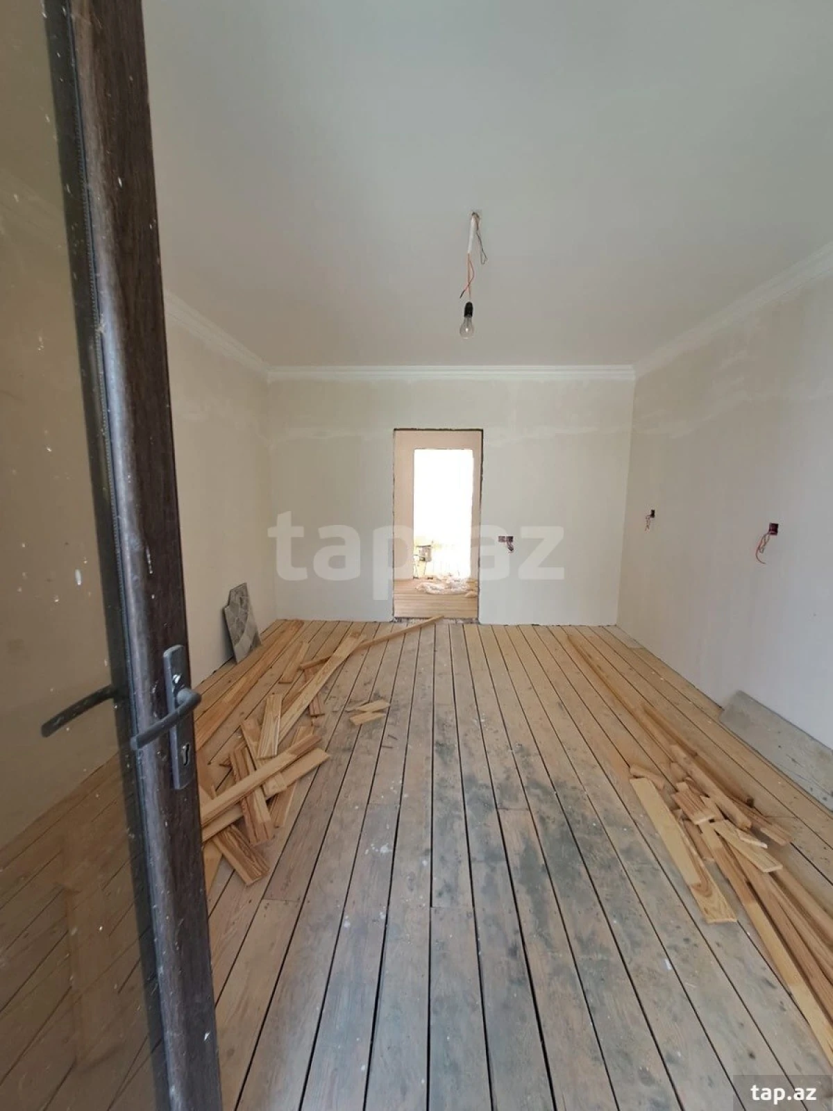 Satılır 6 otaqlı həyət evi 150 m²