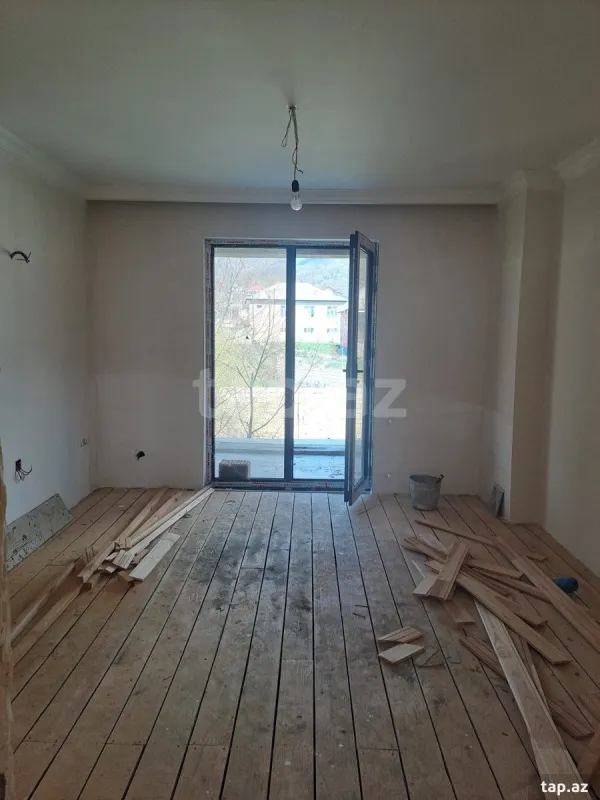 Satılır 6 otaqlı həyət evi 150 m²