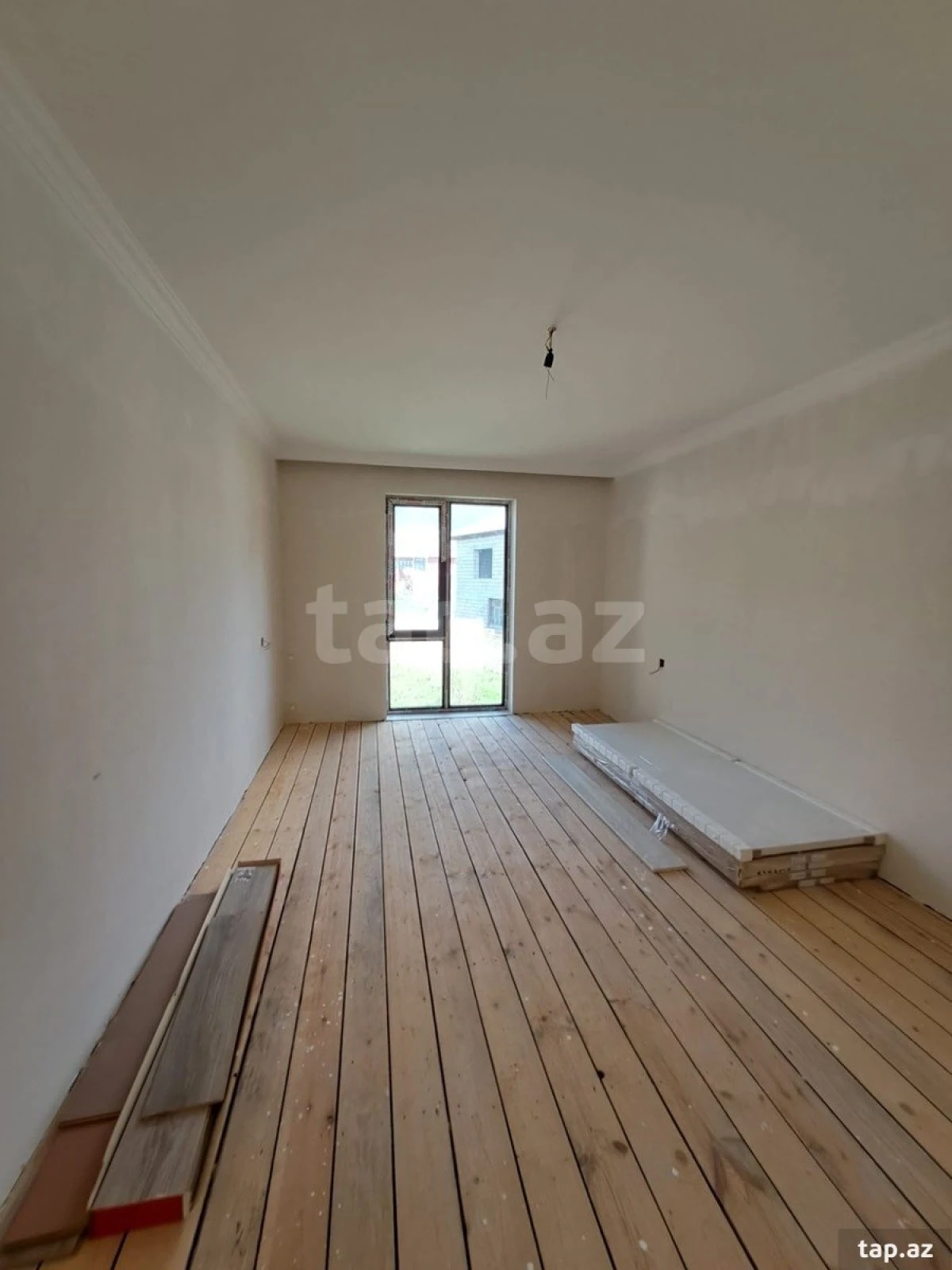 Satılır 6 otaqlı həyət evi 150 m²