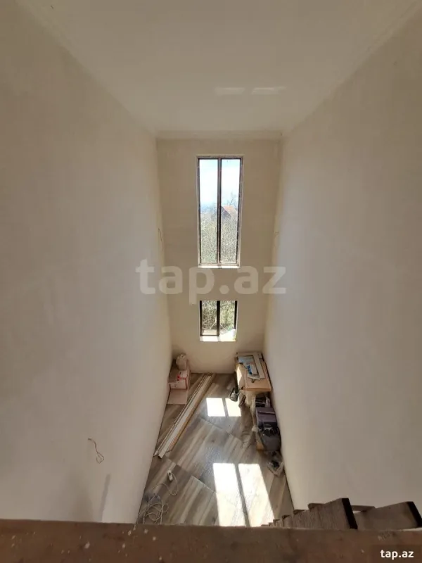Satılır 6 otaqlı həyət evi 150 m²