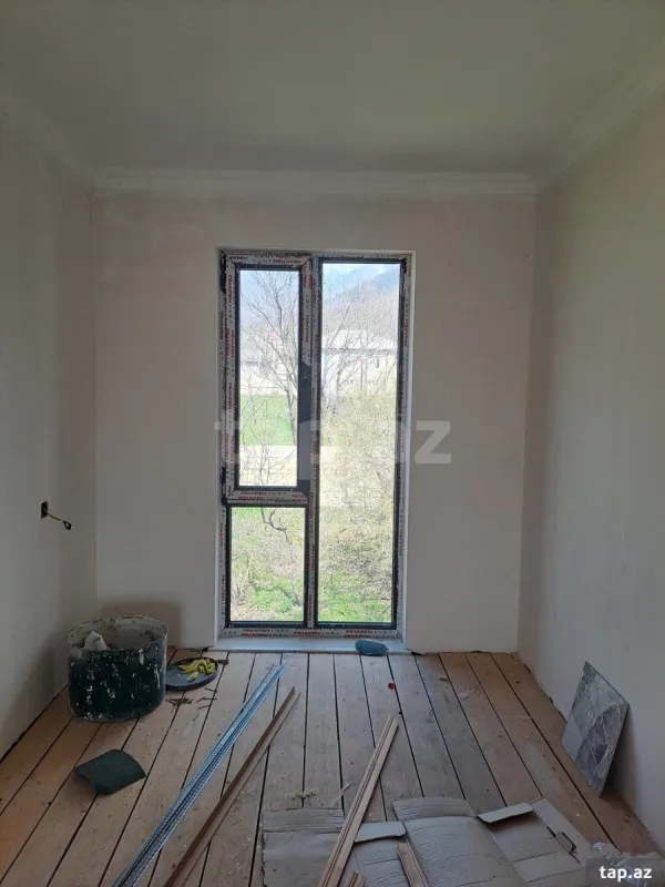Satılır 6 otaqlı həyət evi 150 m²